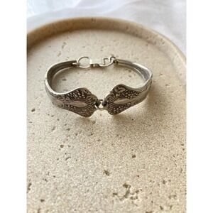Vintage Silverplated Spoon Bracelet Upcycled 1847 Rogers Bros Grape Vine Motif‎